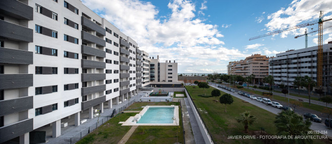 144 VIVIENDAS, APARCAMIENTOS, TRASTEROS Y URBANIZACIÓN INTERIOR, Málaga