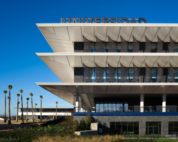 Universidad Loyola Sevilla, Dos Hermanas