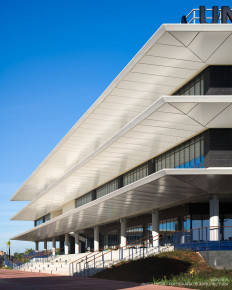 Universidad Loyola Sevilla, Dos Hermanas
