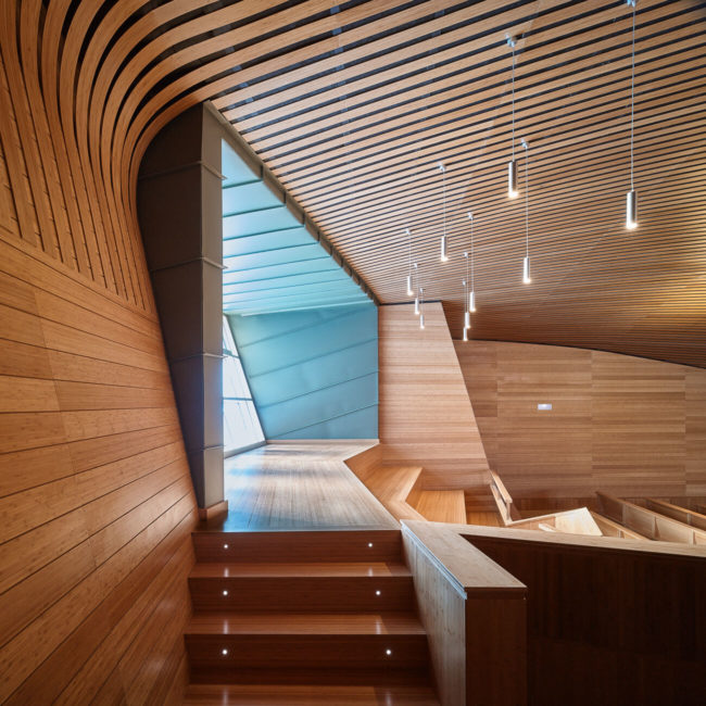 Oratorio y auditorio del Colego Retamar de Madrid – Grupo Gubia, Enrique Hermoso, Karin Heimannsfeld Oratorio y auditorio del Colego Retamar de Madrid - Grupo Gubia, Enrique Hermoso, Karin Heimannsfeld